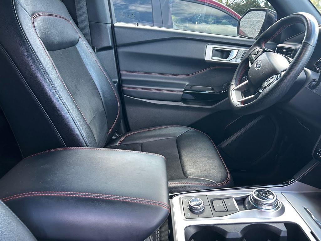 2022 Ford Explorer ST-Line