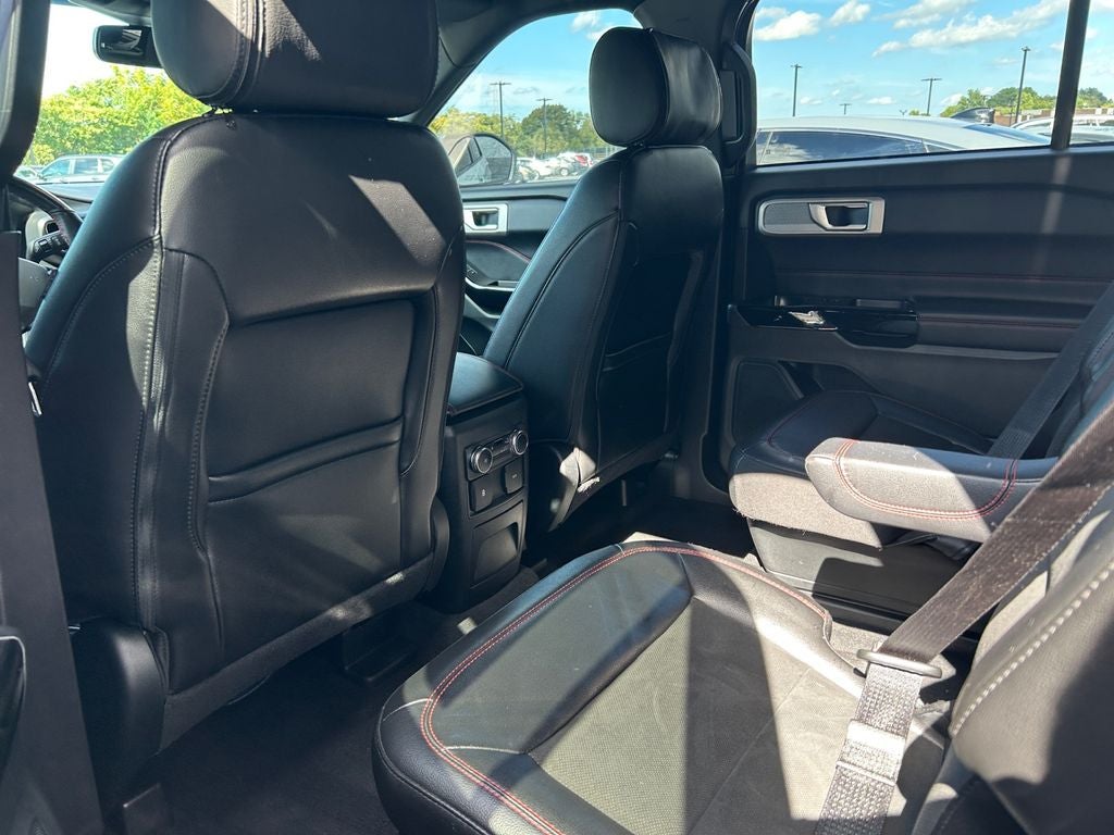 2022 Ford Explorer ST-Line