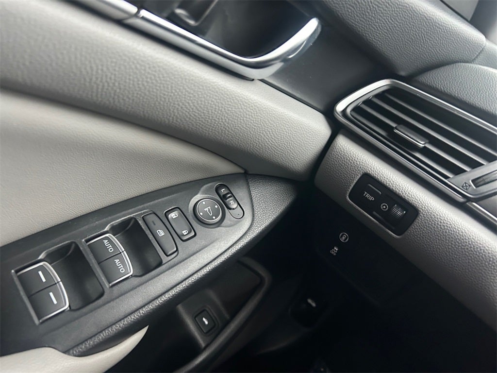 2019 Honda Accord Hybrid Base