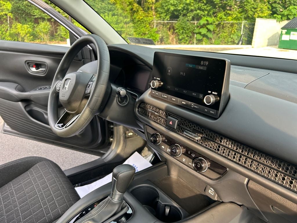 2025 Honda HR-V LX