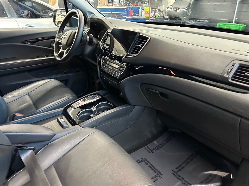 2022 Honda Pilot Touring 7 Passenger