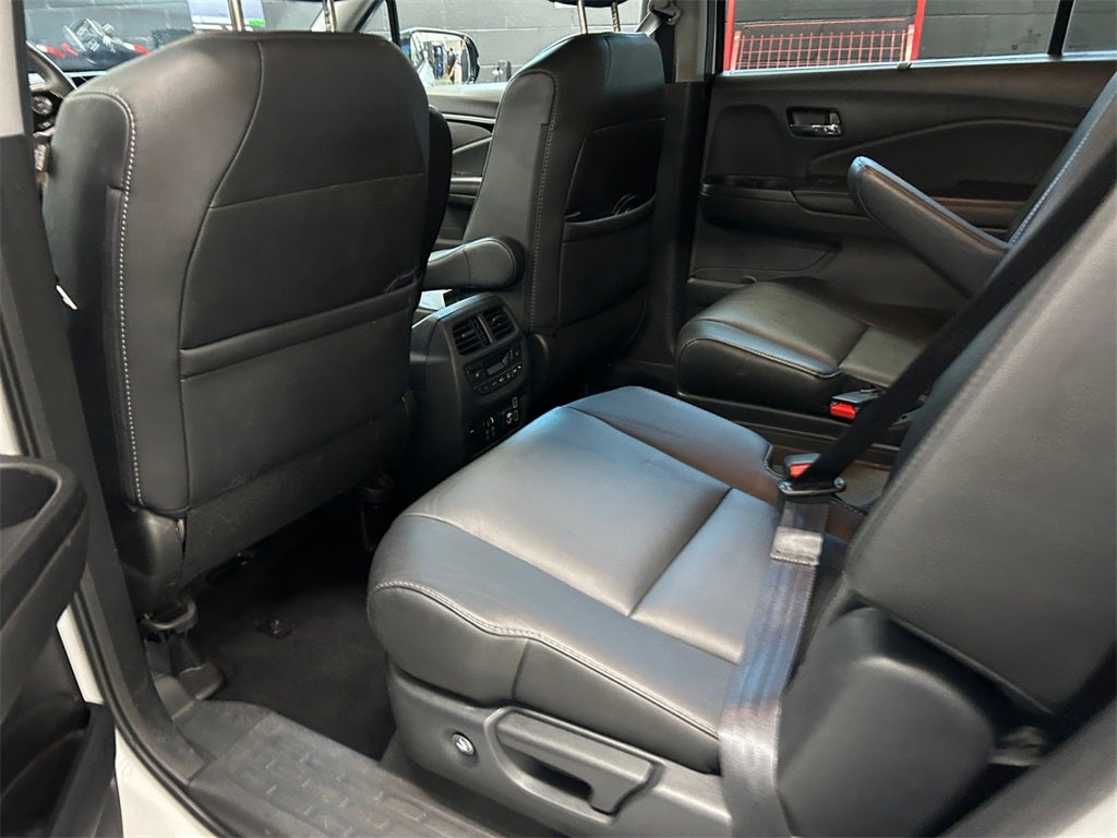 2022 Honda Pilot Touring 7 Passenger