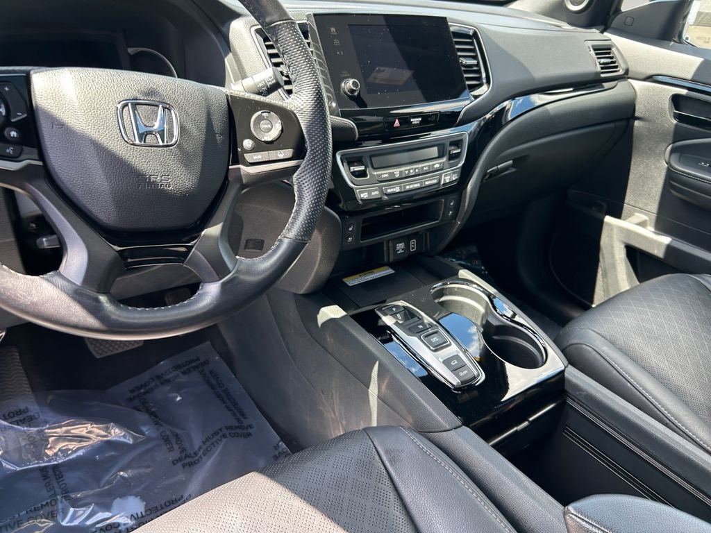 2023 Honda Passport Elite