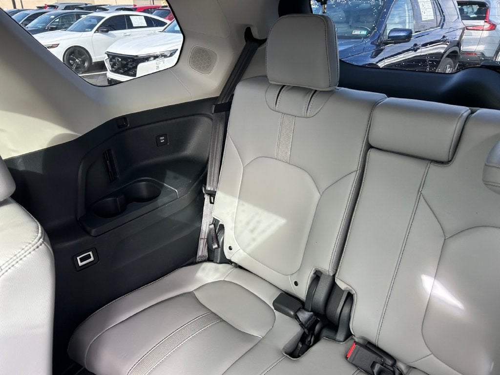 2025 Honda Pilot Touring