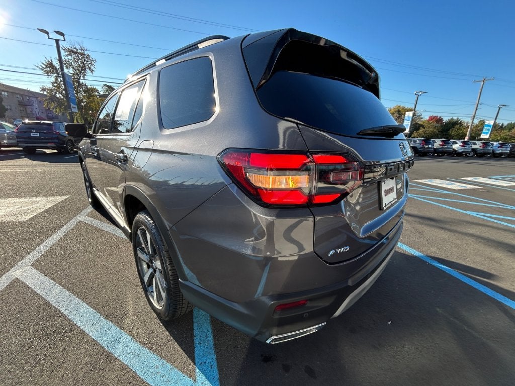 2025 Honda Pilot Elite