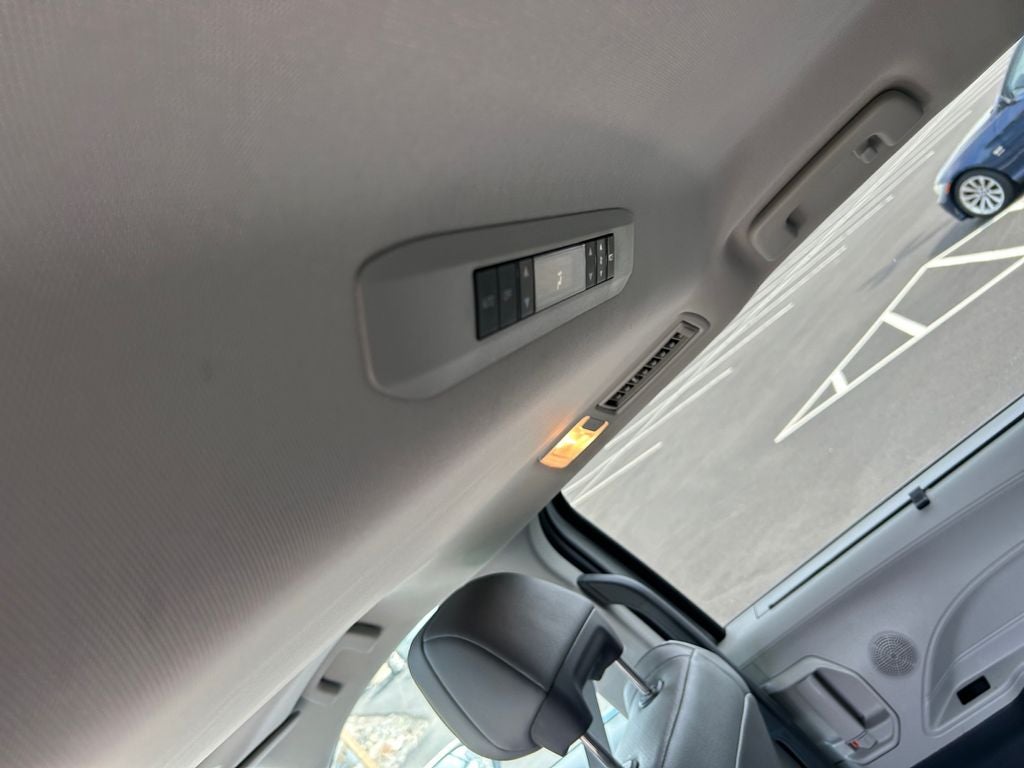 2022 Toyota Sienna XLE 7 Passenger