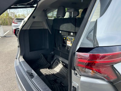 2022 Toyota Sienna XLE 7 Passenger