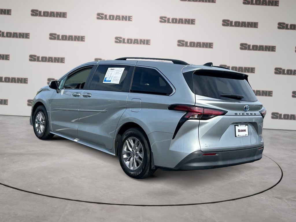 2022 Toyota Sienna XLE 7 Passenger