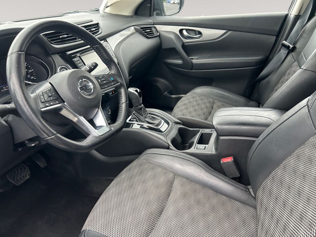 2020 Nissan Rogue Sport SV