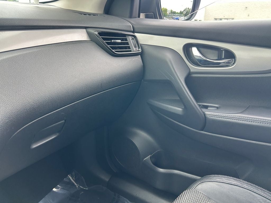 2020 Nissan Rogue Sport SV
