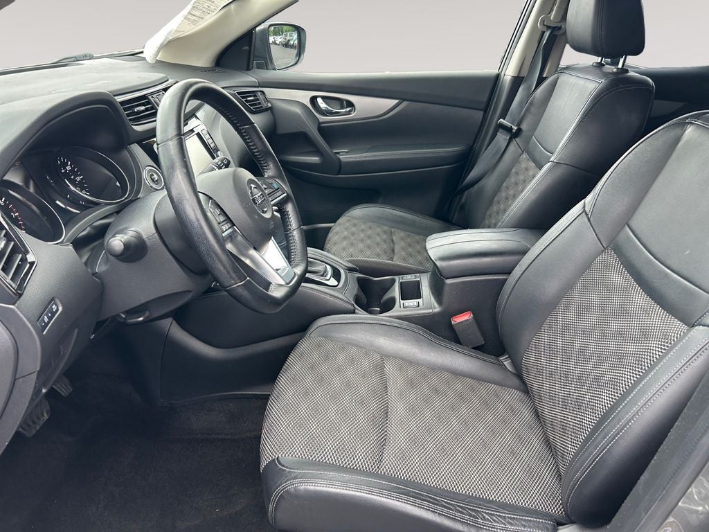 2020 Nissan Rogue Sport SV