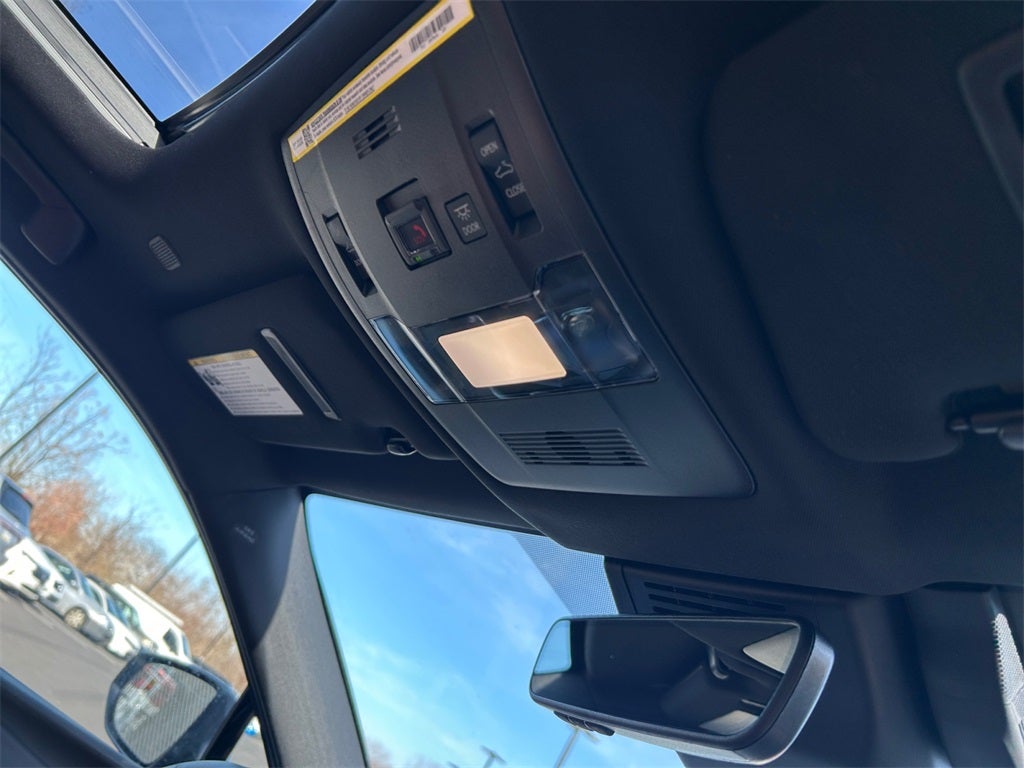 2025 Lexus UX 300h Premium