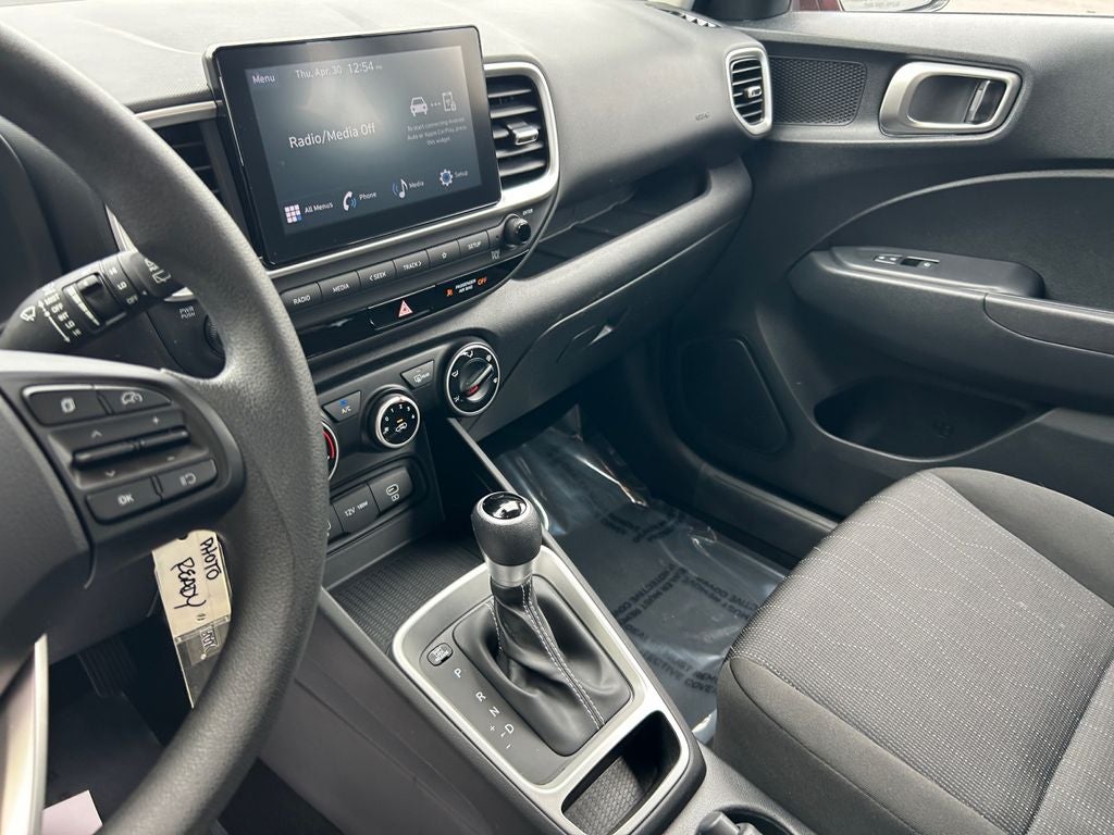 2023 Hyundai Venue SE