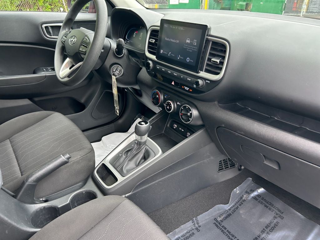 2023 Hyundai Venue SE