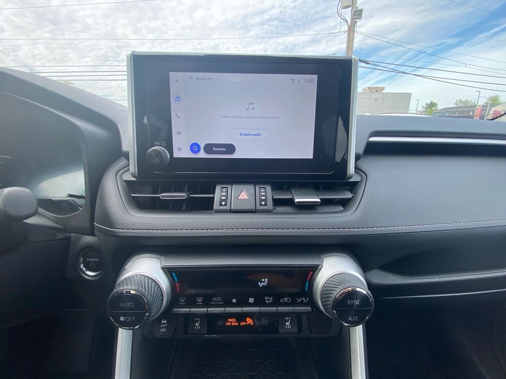 2024 Toyota RAV4 HYBRID XLE Premium