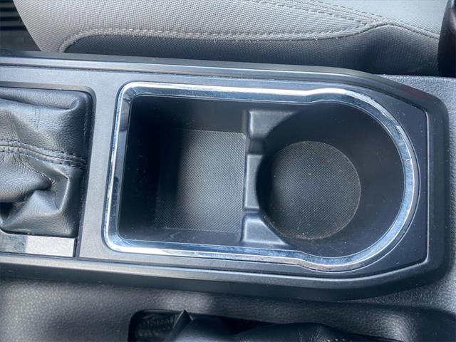 2019 Toyota TACOMA SR SR5 V6