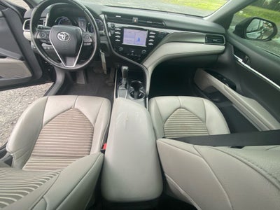 2019 Toyota CAMRY SE