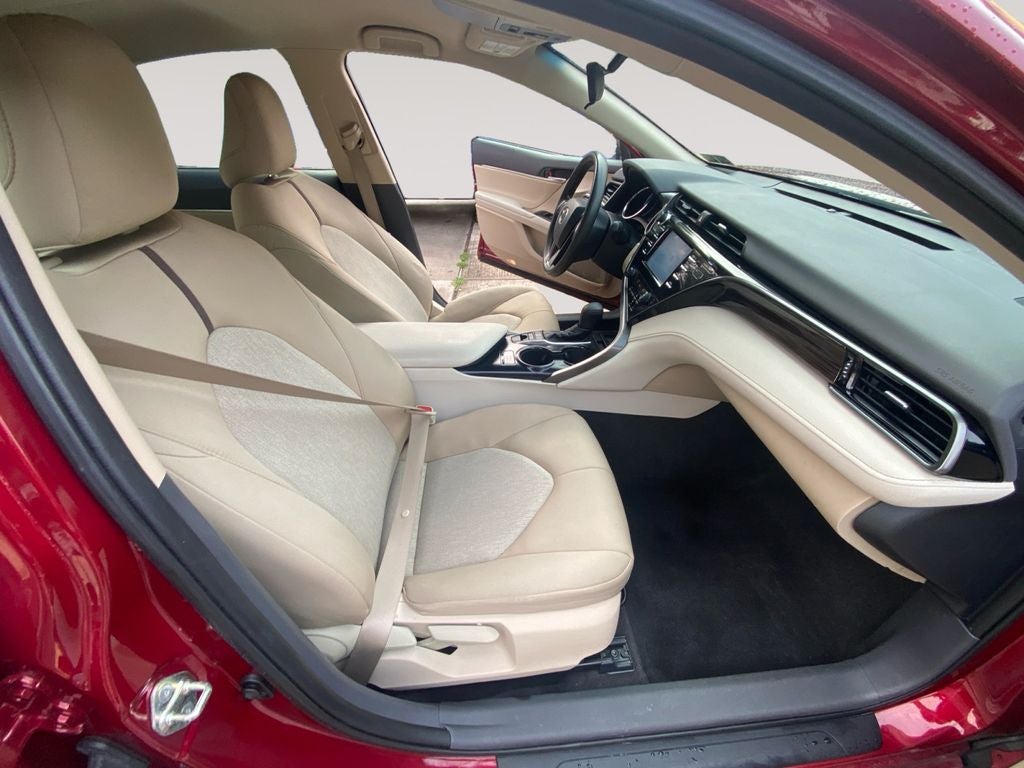2019 Toyota Camry Hybrid LE