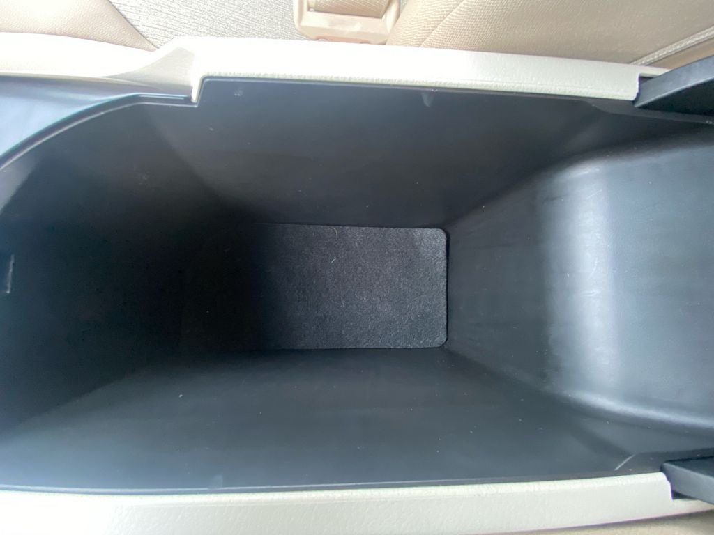 2019 Toyota Camry Hybrid LE