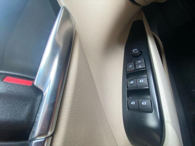 2019 Toyota Camry Hybrid LE