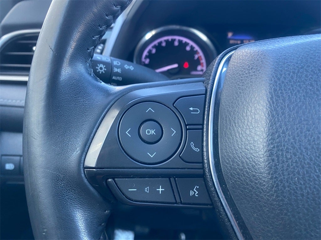 2020 Toyota CAMRY SE