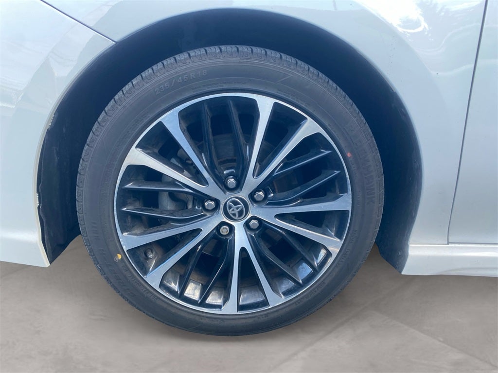 2020 Toyota CAMRY SE