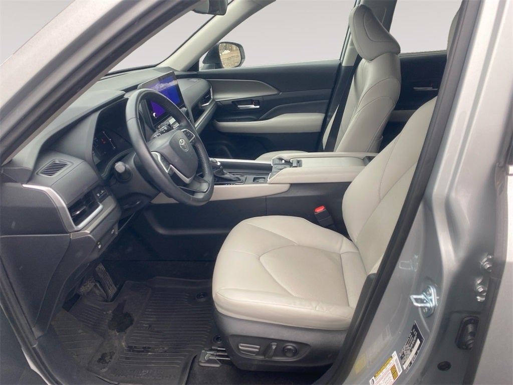 2024 Toyota GRAND HIGHLANDER HV XLE