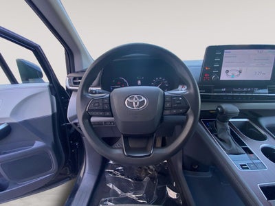 2023 Toyota SIENNA LE LE 8 Passenger