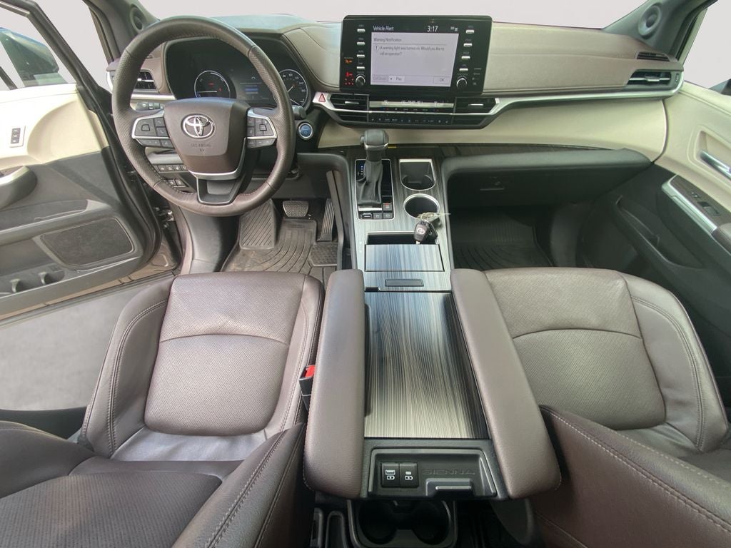 2023 Toyota Sienna Platinum 7 Passenger