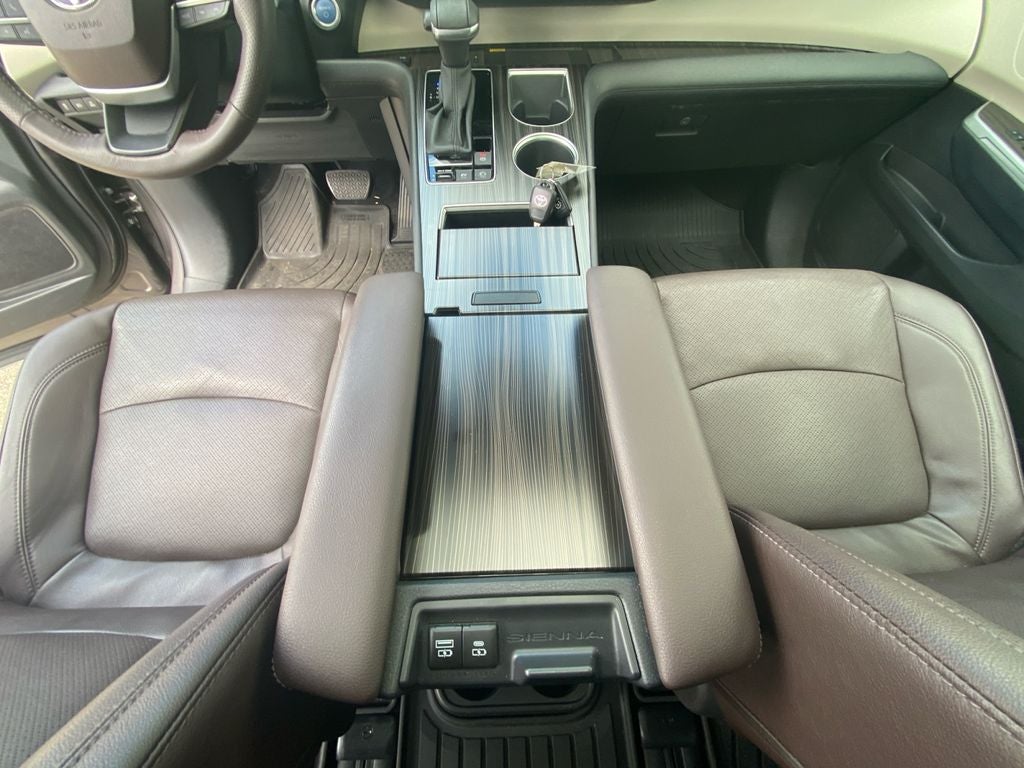 2023 Toyota Sienna Platinum 7 Passenger