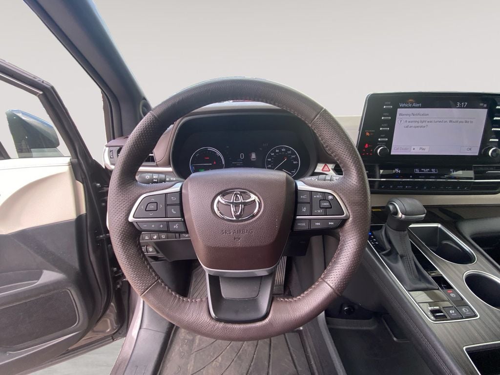 2023 Toyota Sienna Platinum 7 Passenger