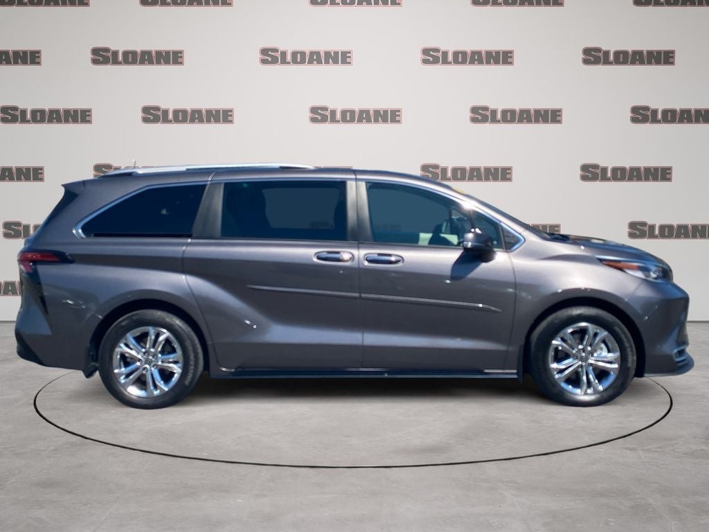 2023 Toyota Sienna Platinum 7 Passenger