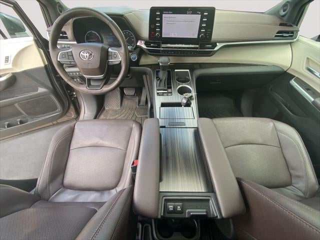 2023 Toyota Sienna Platinum 7 Passenger