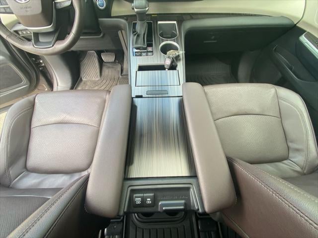 2023 Toyota Sienna Platinum 7 Passenger