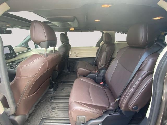 2023 Toyota Sienna Platinum 7 Passenger