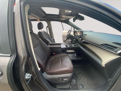 2023 Toyota Sienna Platinum 7 Passenger