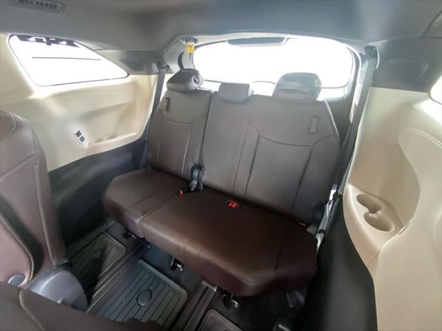2023 Toyota Sienna Platinum 7 Passenger
