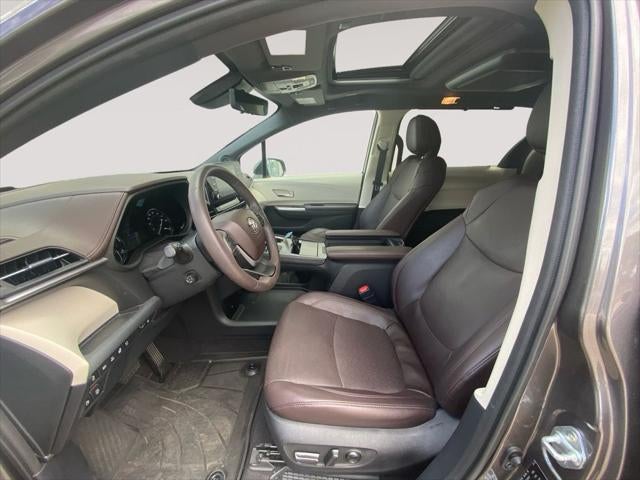 2023 Toyota Sienna Platinum 7 Passenger