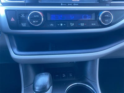 2016 Toyota HIGHLANDER XLE V6