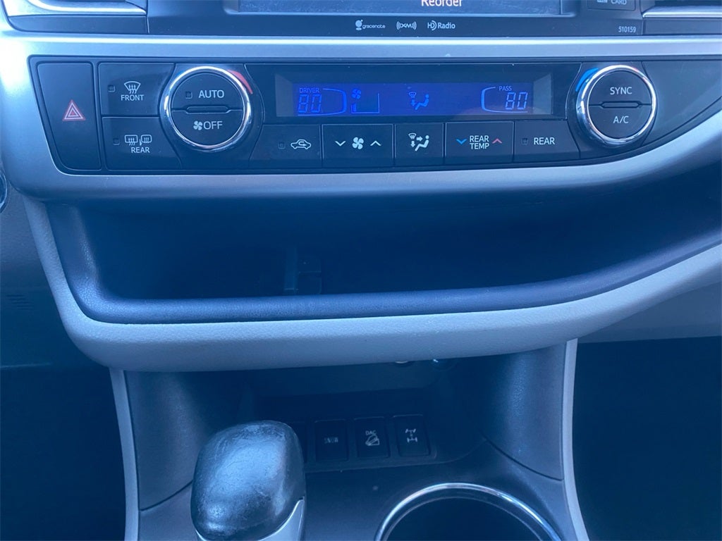 2016 Toyota HIGHLANDER XLE V6