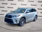 2017 Toyota HIGHLANDER SE