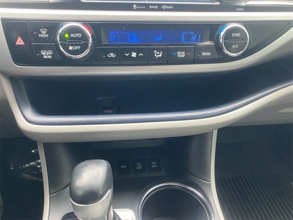 2019 Toyota HIGHLANDER XLE