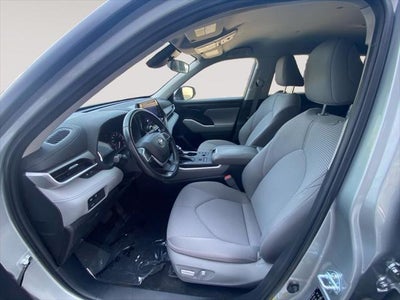 2023 Toyota Highlander LE