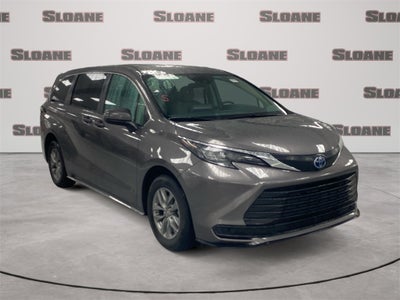 2024 Toyota SIENNA LE LE 8 Passenger