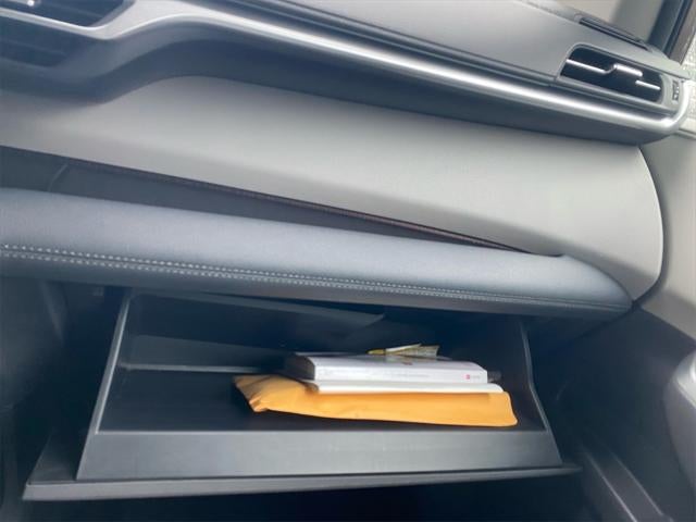 2024 Toyota SIENNA LE LE 8 Passenger