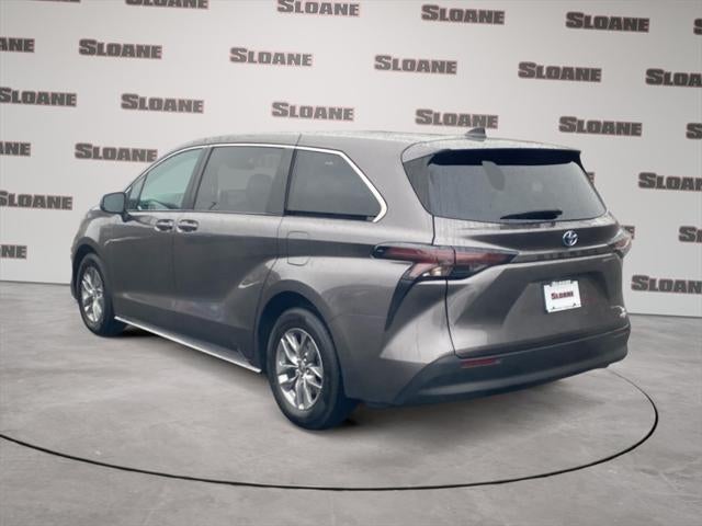 2024 Toyota SIENNA LE LE 8 Passenger