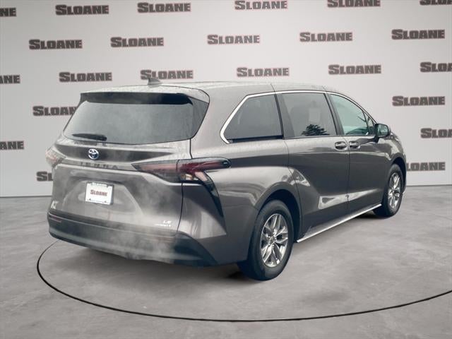 2024 Toyota SIENNA LE LE 8 Passenger
