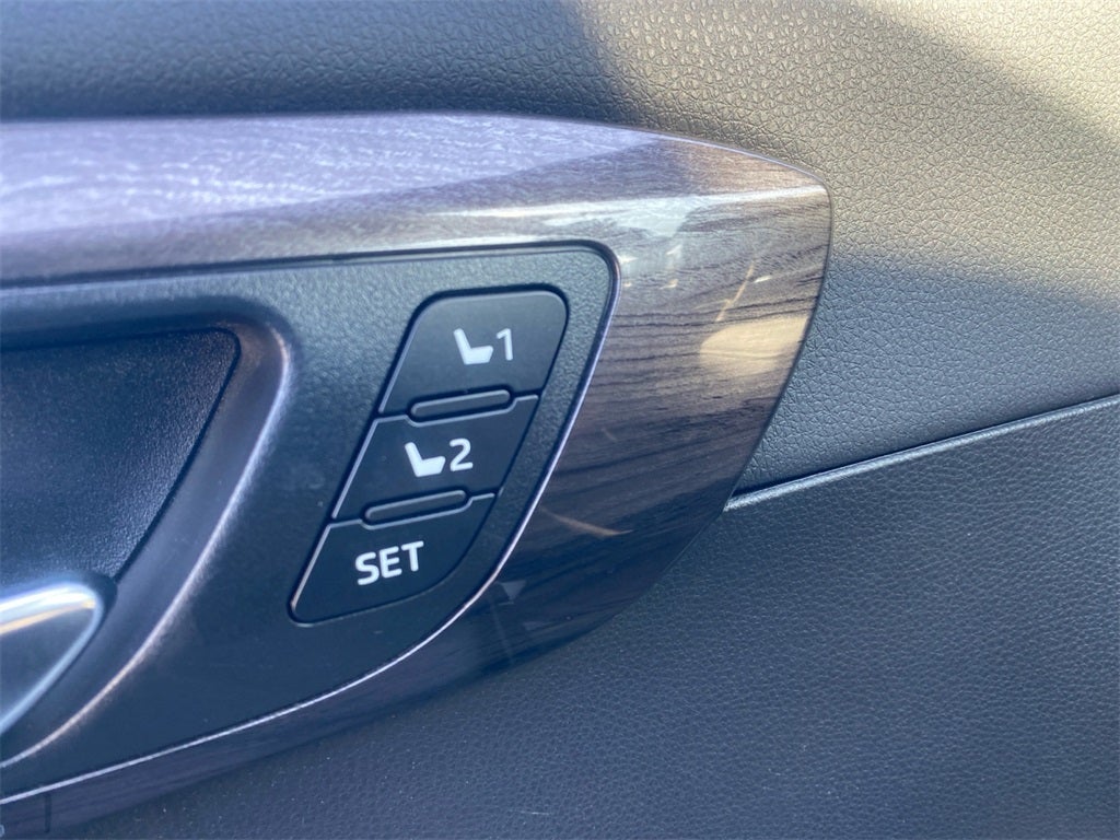 2020 Toyota HIGHLANDER HYBRD Limited