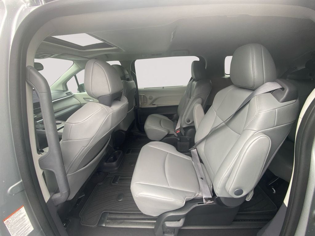 2023 Toyota Sienna XLE 7 Passenger