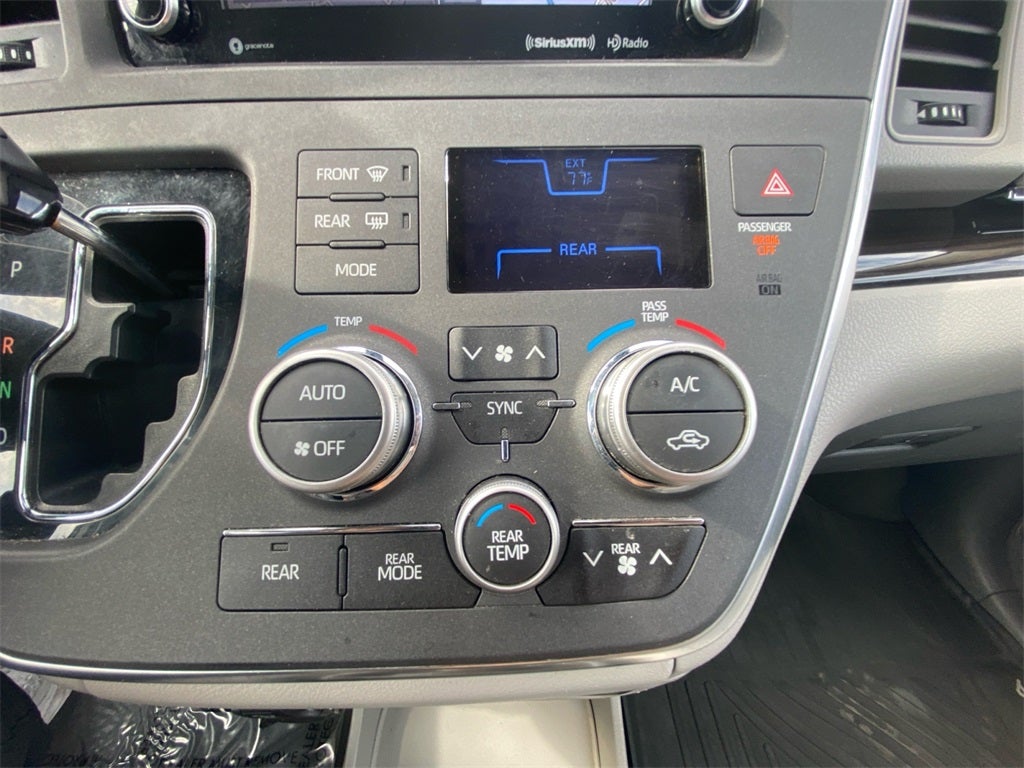2019 Toyota SIENNA XLE 3.5L XLE 7 Passenger